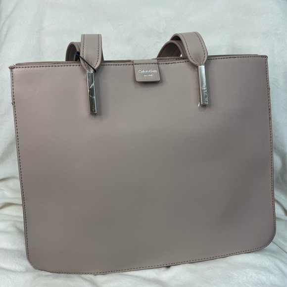 New Calvin Klein Audrey Bag - Picture 3 of 10